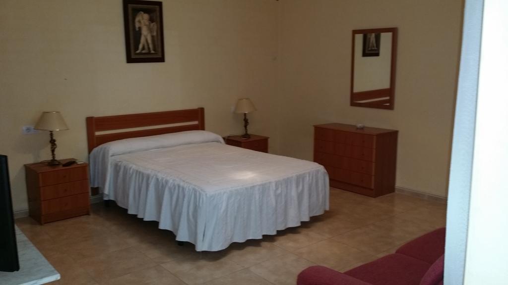 Hotel Meson El Numero Uno Antequera Szoba fotó