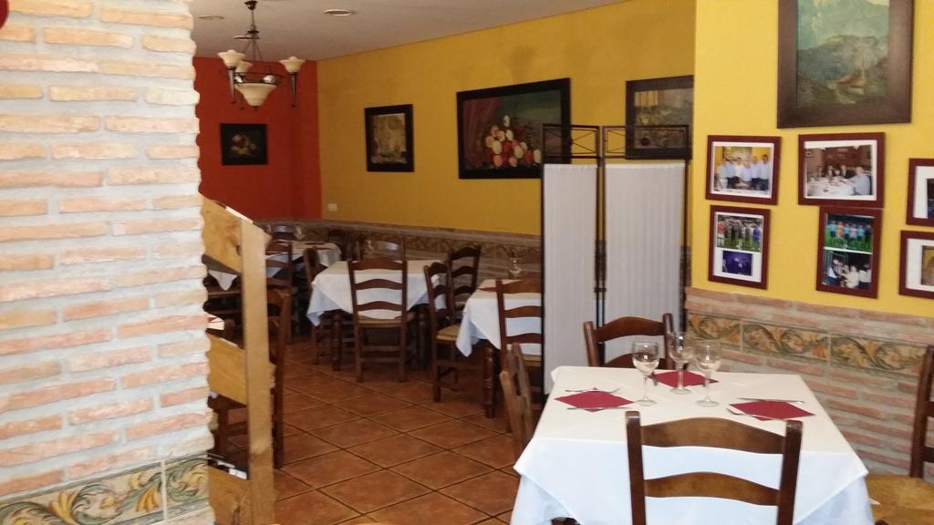 Hotel Meson El Numero Uno Antequera Kültér fotó