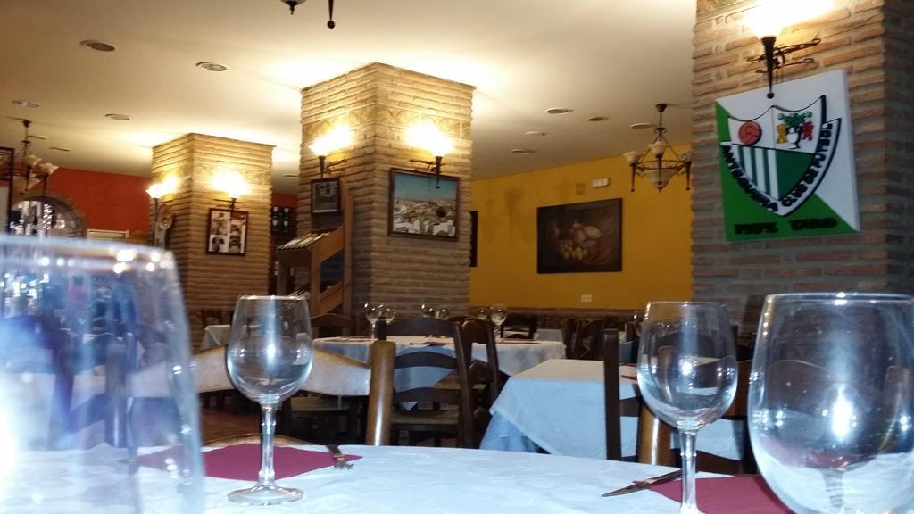 Hotel Meson El Numero Uno Antequera Kültér fotó